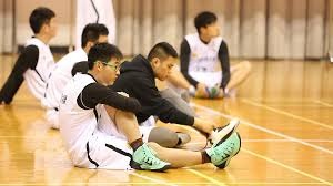 铃木一朗在西雅图球场的外野守备练习，至今仍被视为年轻球员的教科书