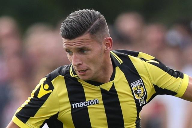 沦为替补 沦为替补