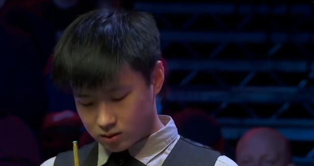 在足球比赛 在足球比赛