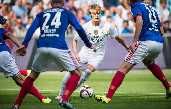 传球线路被 传球线路被